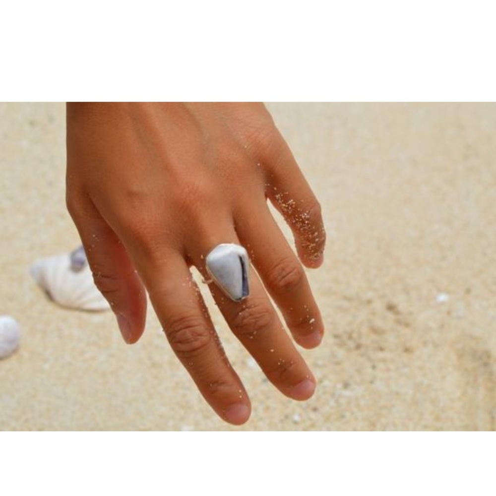Seashell cone ring - Picture 5 of 5